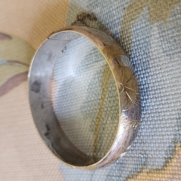 Brand Unknown Jewelry - Sterling Silver Bangle Bracelet